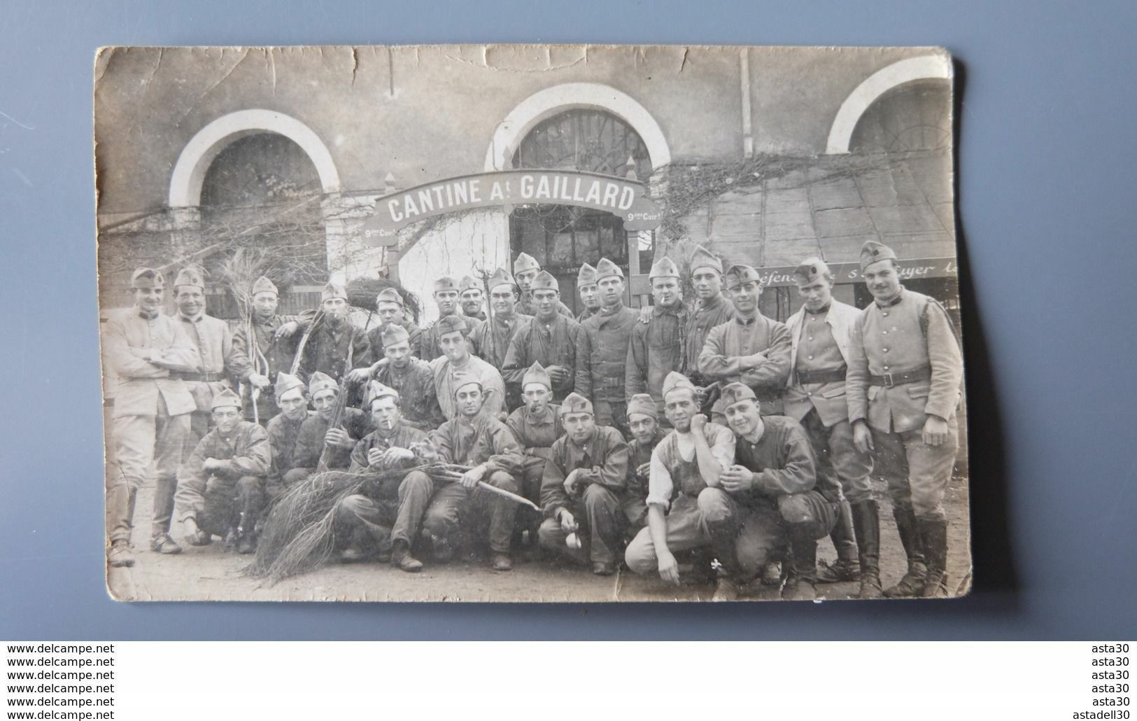 Lot De 4 Cartes Photos Du 9e Cuirassiers, Cantine A GAILLARD, LYON .................... MM-1058 - Regimenten