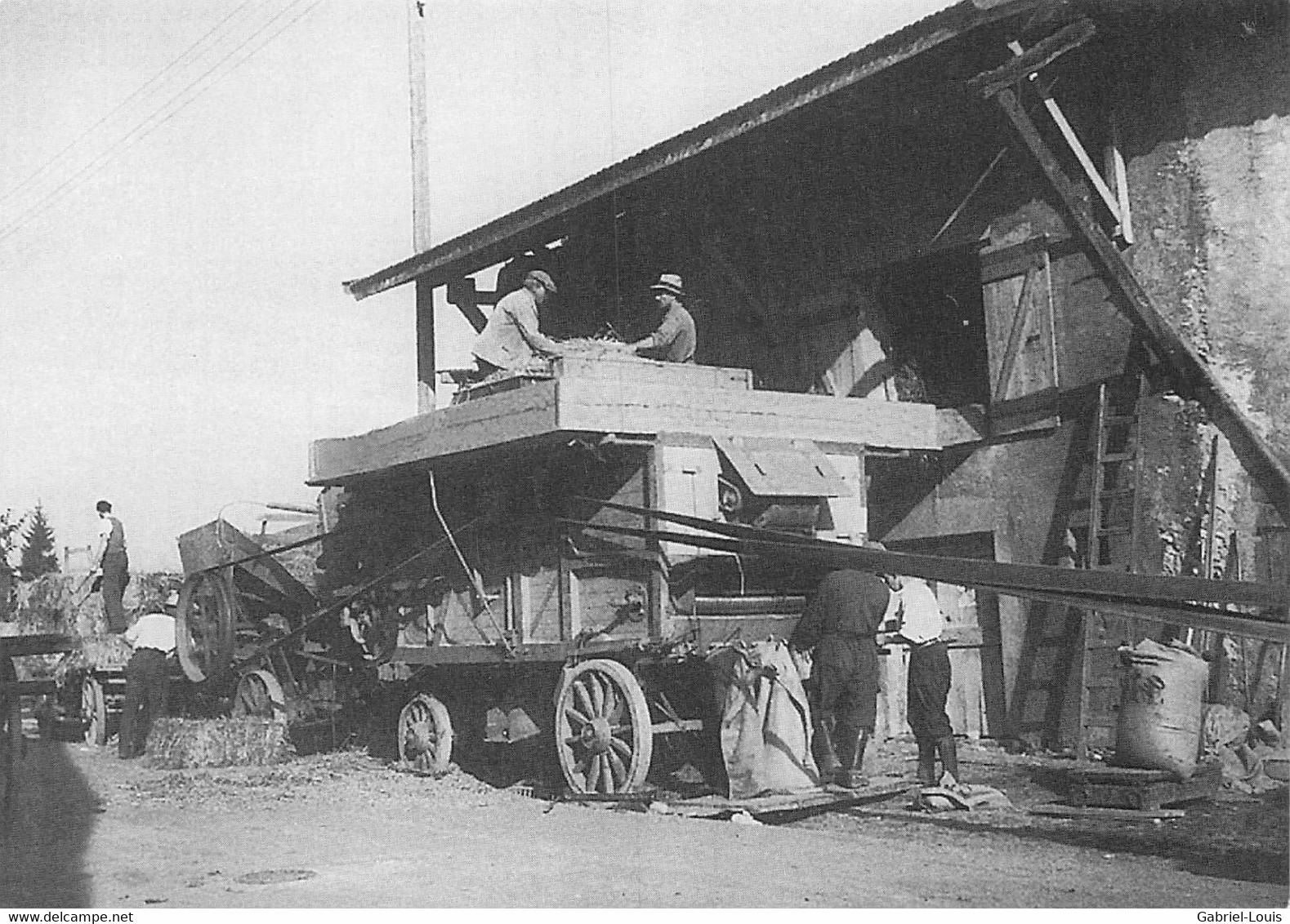 Reproduction: Suisse Nostalgique Schweiz - Paysans Agriculture Chargement De Bottes De Paille   (10 X 15 Cm) - Otros & Sin Clasificación