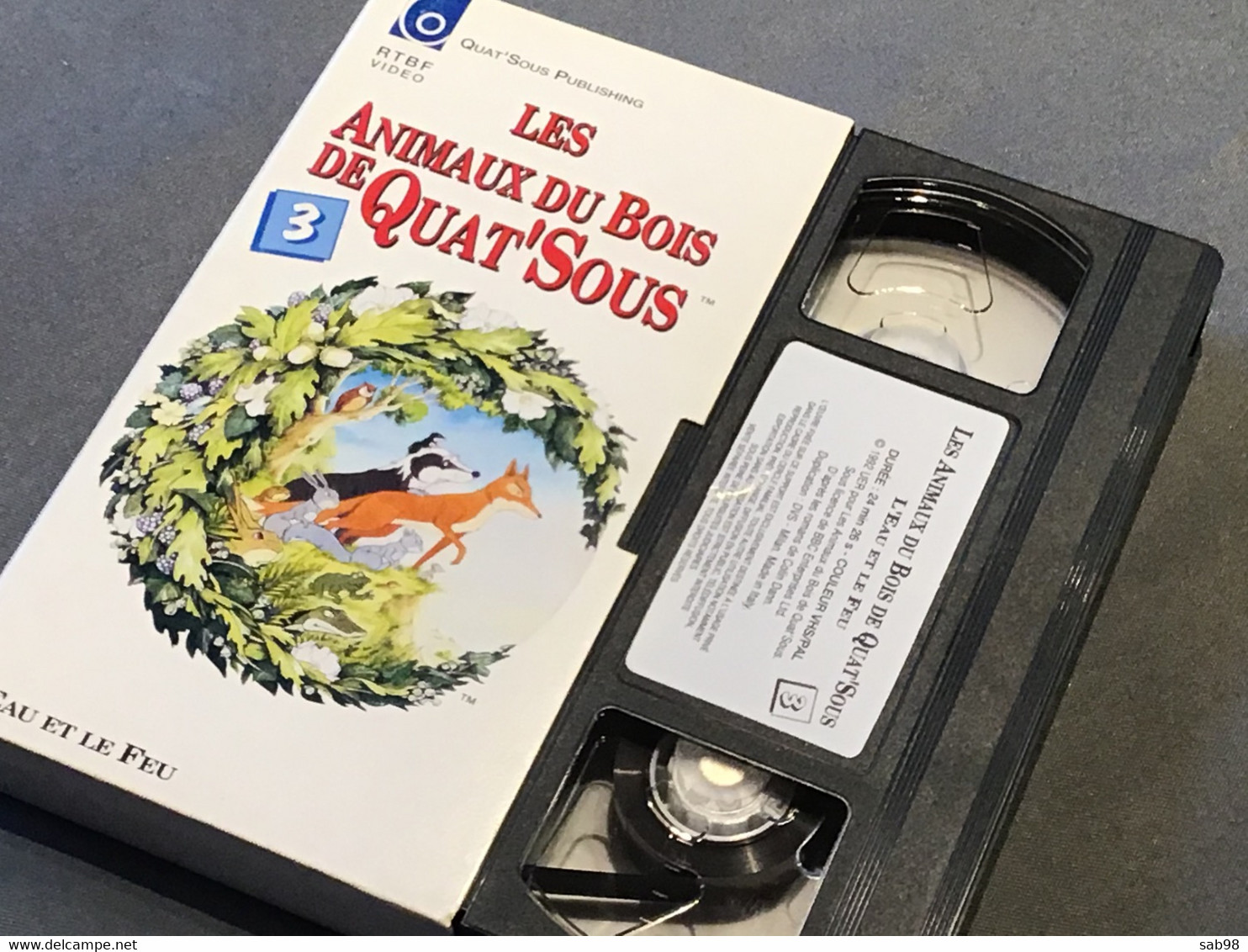 Les Animaux Du Bois De Quat’Sous Lot De 13 Cassettes VHS Introuvable Dans La Plupart Des Commerces Carton Et VHS De 1992 - Dessins Animés