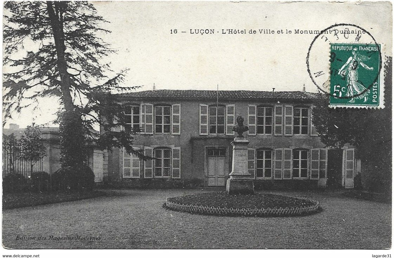 85 - Vendée - Luçon - L' Hotel De Ville Et Le Monument Dumaine - Lucon