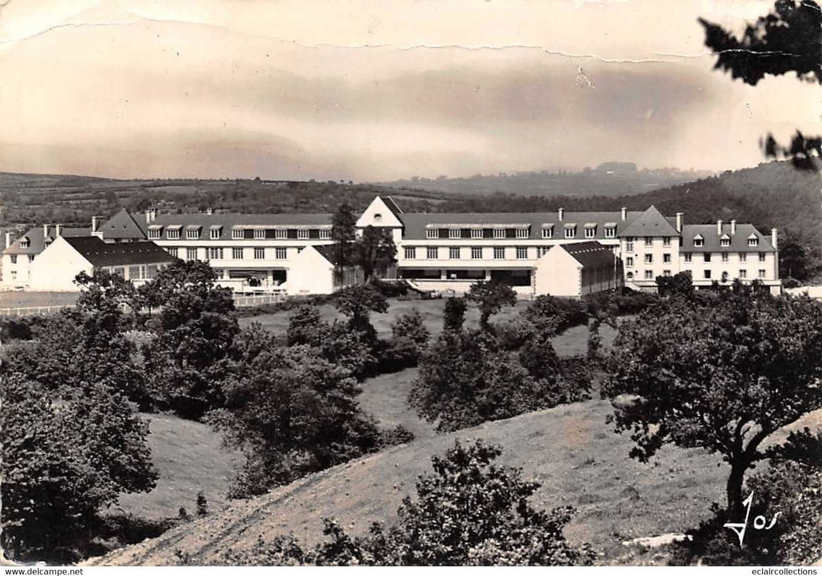 Huelgoat         29         Le Groupe Scolaire Jean-Jaurès        10x15   (voir Scan) - Huelgoat