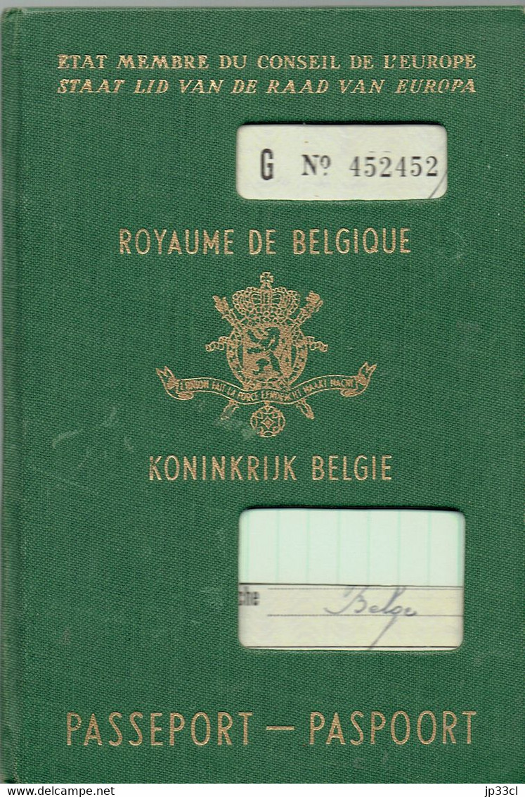 Ancien Passeport "Royaume De Belgique" Délivré à Haine-Saint-Pierre Le 16/5/1962 Avec Visa Yougoslave - Historical Documents