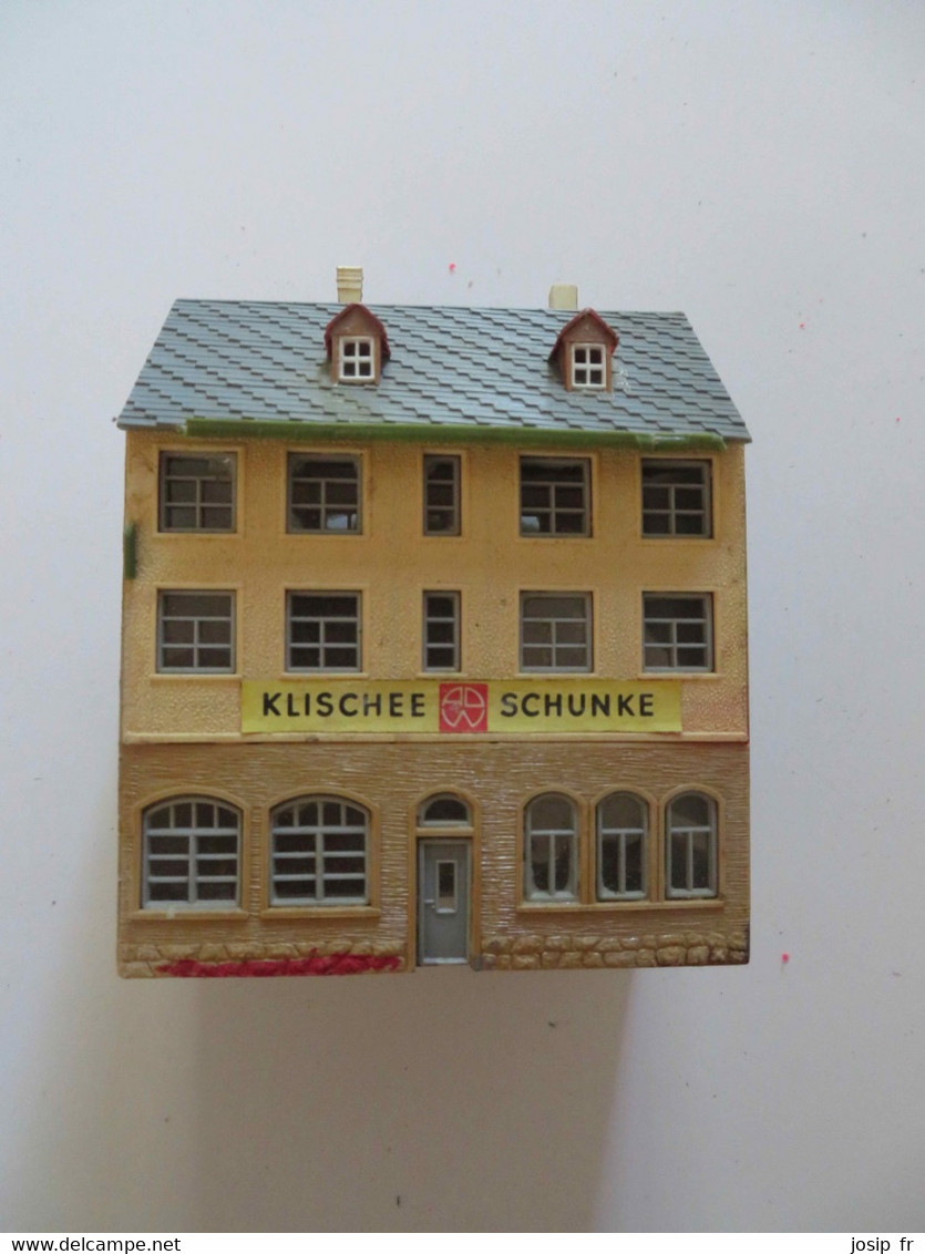 MODELISME FERROVIAIRE: MAQUETTE IMMEUBLE OU ENTREPRISE "KLISCHEE SCHUNKE" (FORMAT HO) - Decorazione