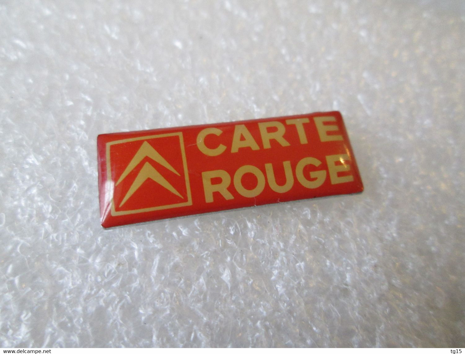 PIN'S    CITROEN  CARTE ROUGE - Citroën