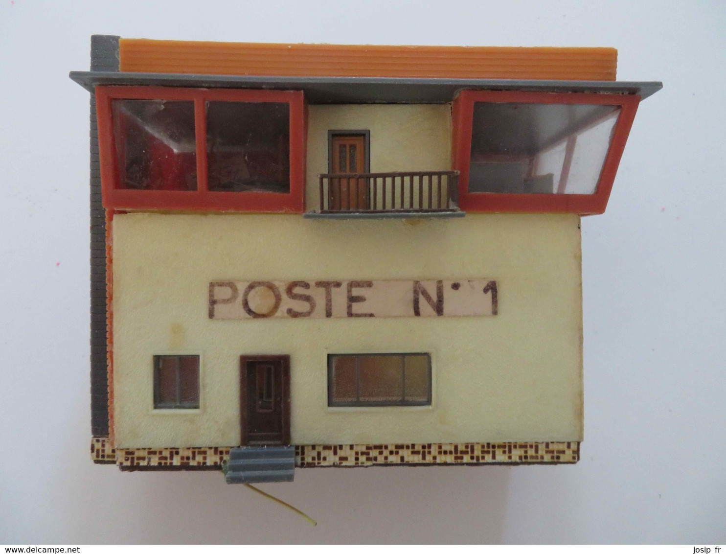 MODELISME FERROVIAIRE: MAQUETTE POSTE N°1  (FORMAT HO) - Décors