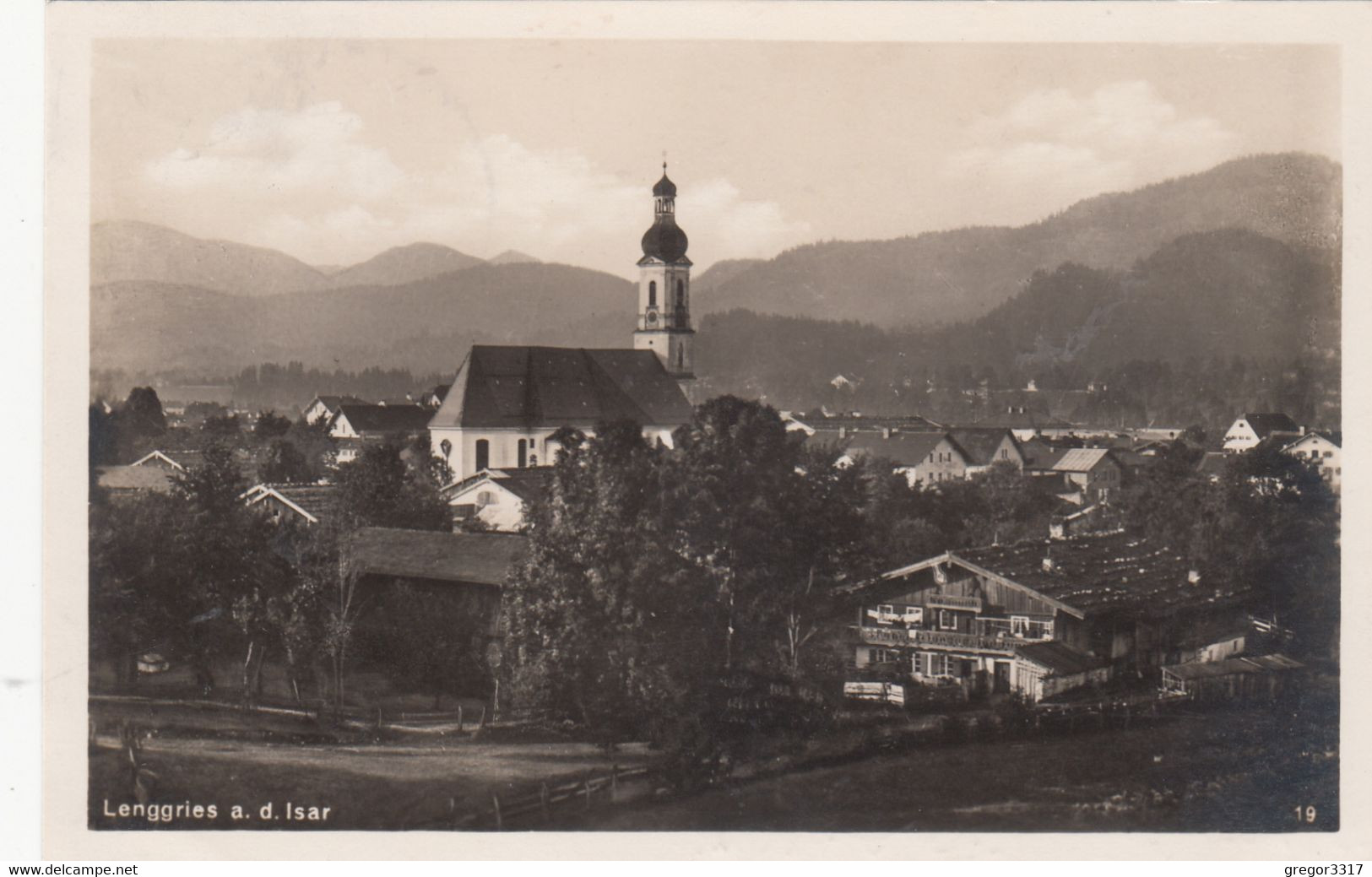 714) LENGGRIES A. D. ISAR - Altes HOLZ HAUS Im Vordergrund U. Kirche Im Hintergrund ALT 31.07.1936 !! - Lenggries