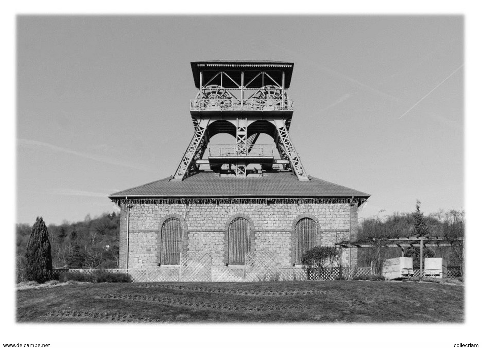 LE CHAMBON-FEUGEROLLES - Puits Du Marais - Le Chambon Feugerolles