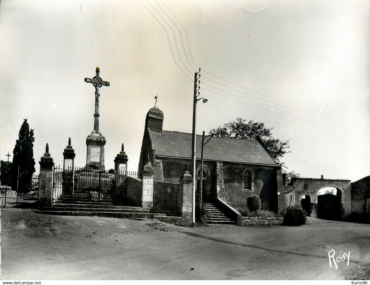 St Lumine De Coutais * Rue De La Commune * Le Calvaire Et La Chapelle Notre Dame Du Chatelier - Saint Etienne De Montluc