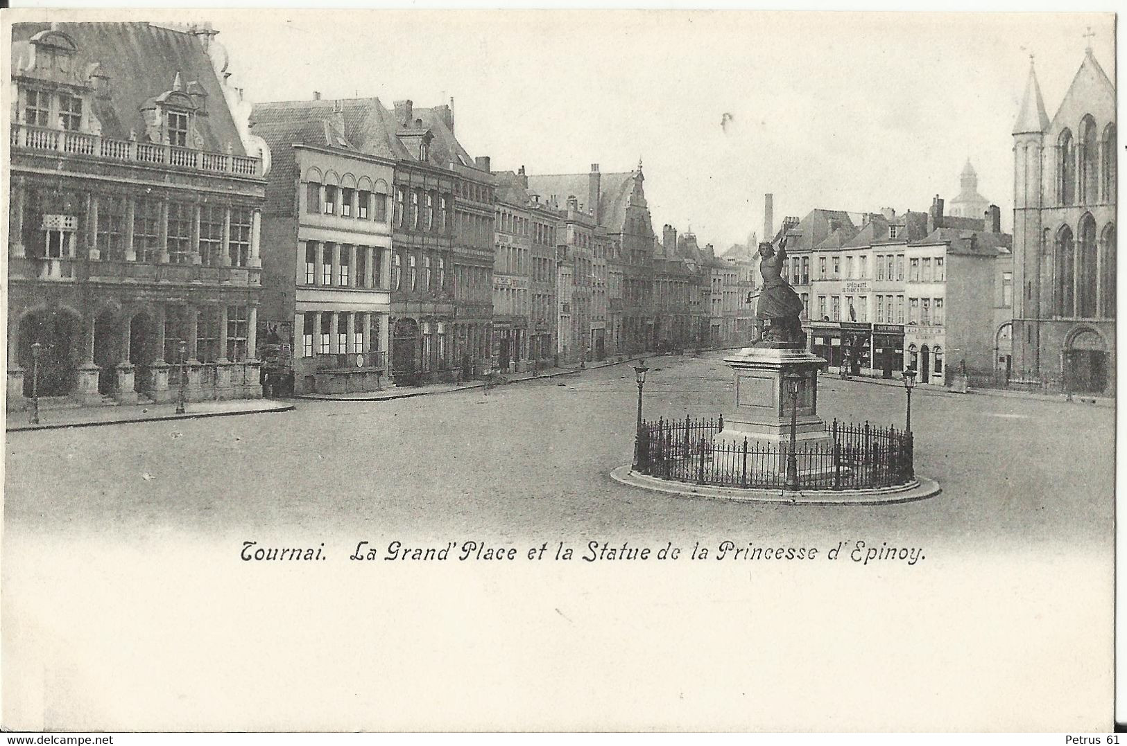 Tournai - La Grand'Place Et La Statue De La Princesse D'Epinoy - Tournai