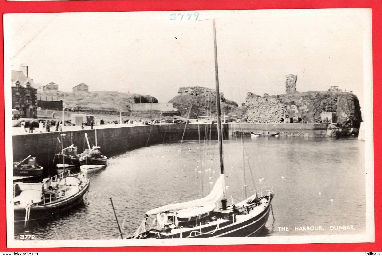 DUNBAR  HARBOUR AND BOATS  RP - East Lothian