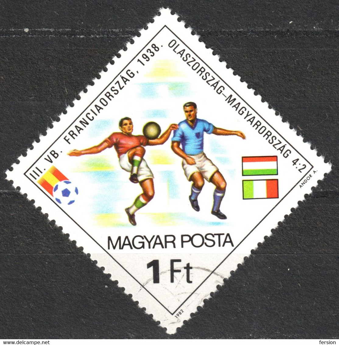ITALY Vs. HUNGARY Player - 1938 FIFA World Cup FRANCE - Football Soccer / Flag - Hungary 1982 SPAIN  - Used - 1938 – France