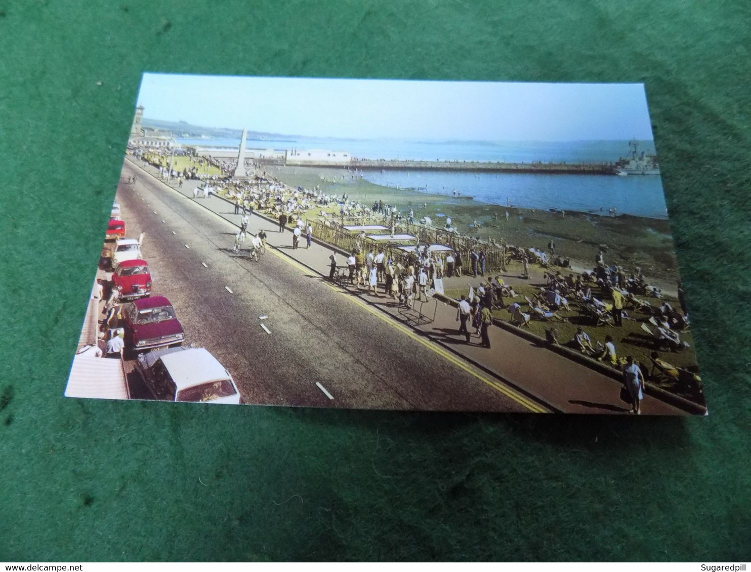 VINTAGE SCOTLAND: Helensburgh Sea Front And Trampolines Colour Dixon - Dunbartonshire