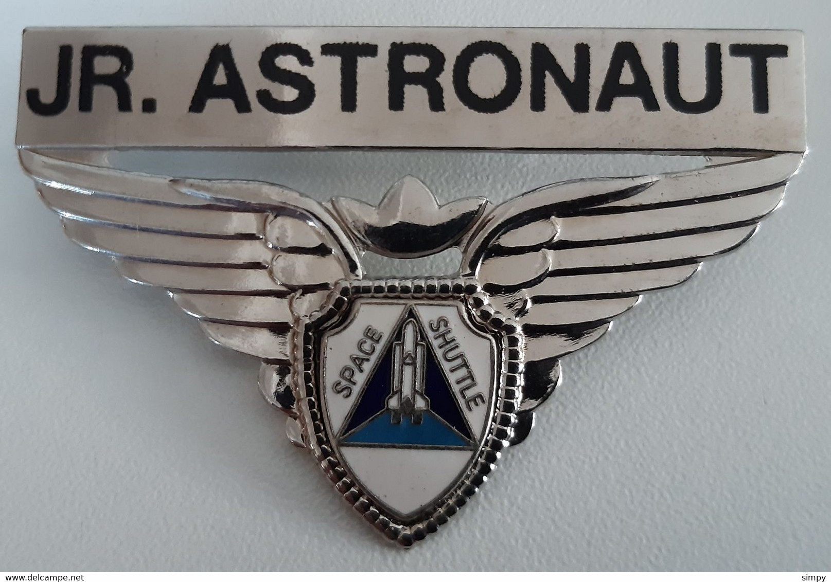 Vintage Junior Jr Astronaut NASA Metal Lapel Pin Badge Space Camp Shuttle Rare - Avions