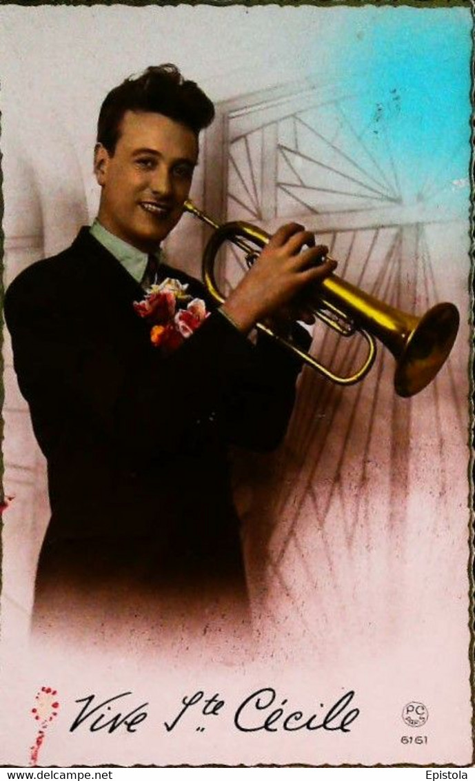 ► Carte Postale  - Instrument à Vent - Homme Avec TROMPETTE - Années 30s - Instruments De Musique