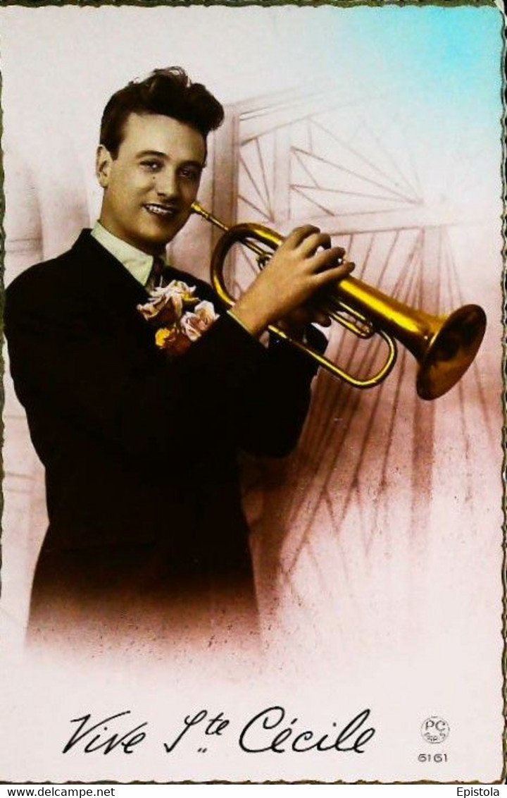 ► Carte Postale  - Instrument à Vent - Homme Avec TROMPETTE - Années 30s - Instrumentos De Música