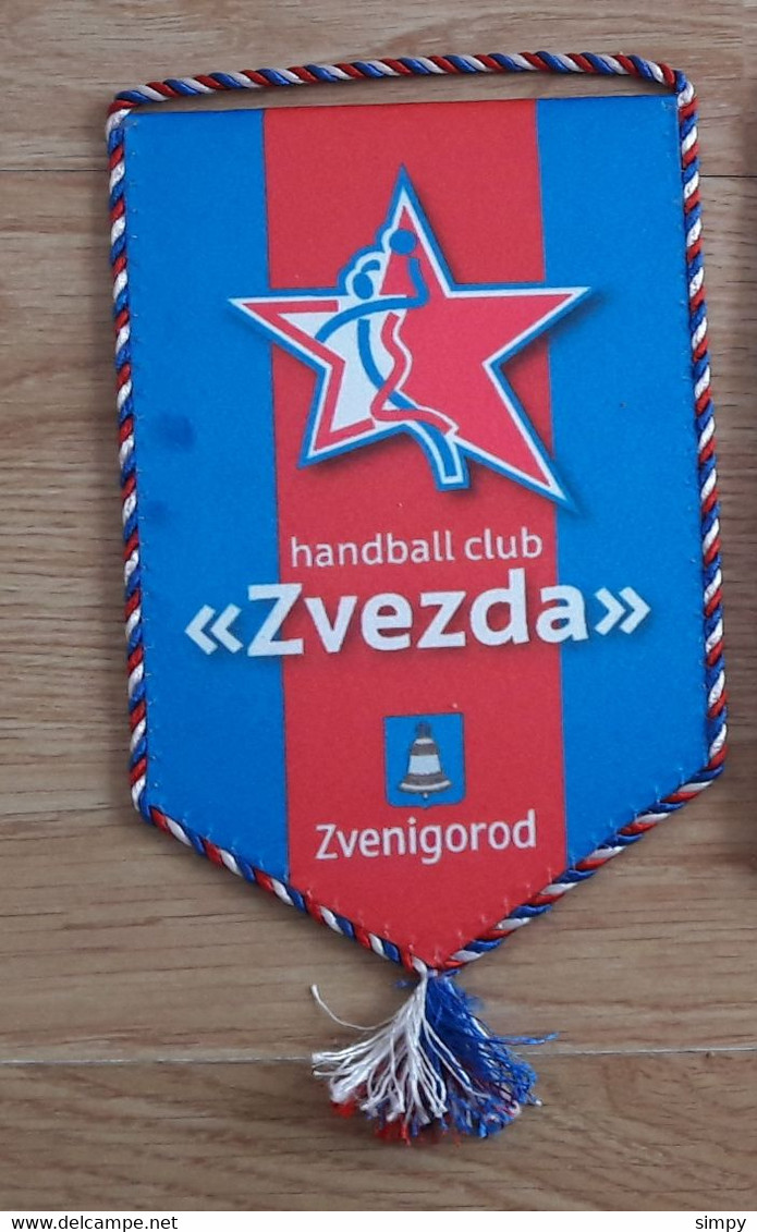 Pennant Handball Club ZVEZDA ZVENIGOROD Russia 13x23cm - Palla A Mano