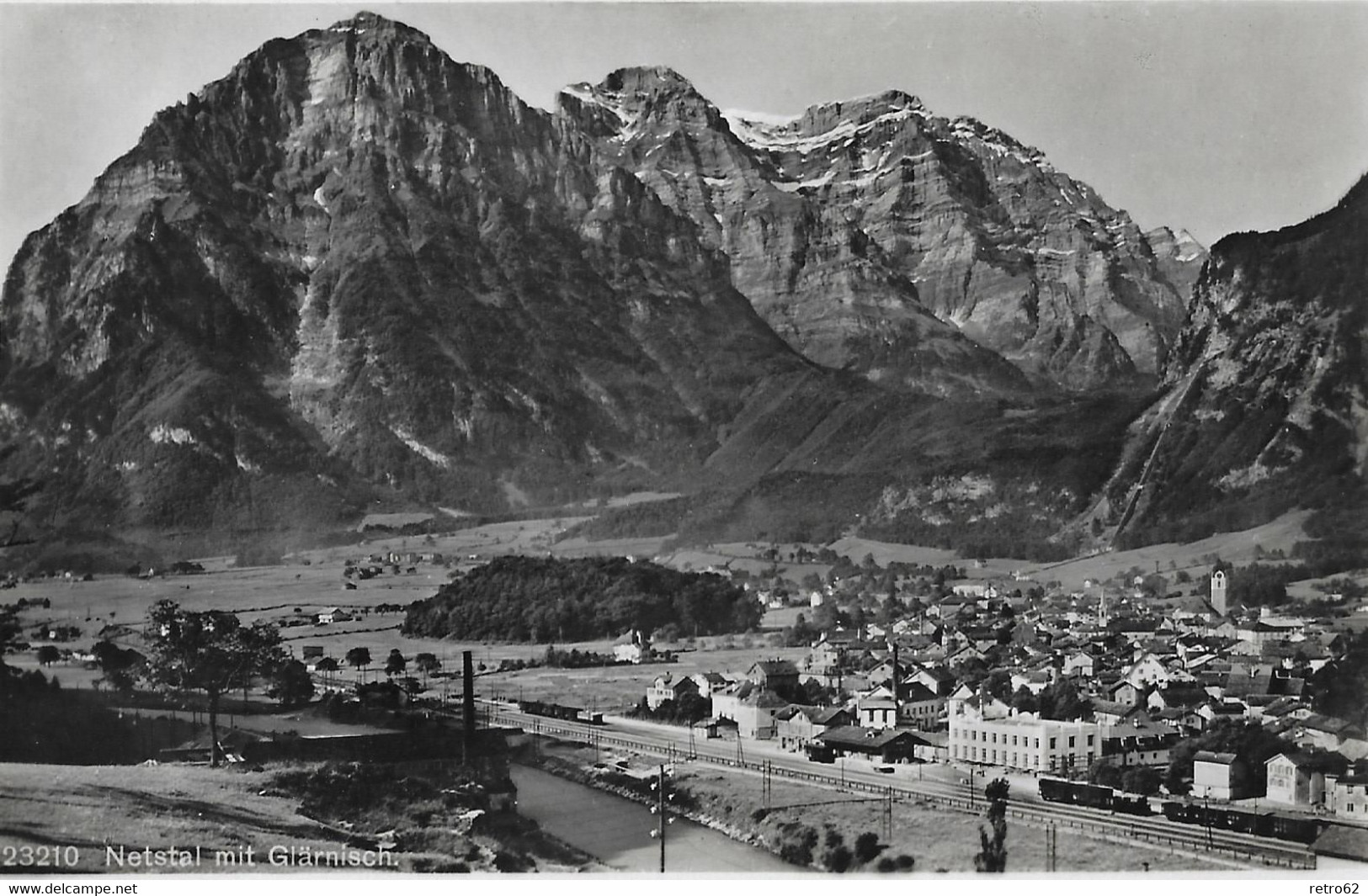 NETSTAL → Generalansicht Mit Bahnhofgelände Und Dem Glärnisch, Fotokarte Ca.1940 - Netstal