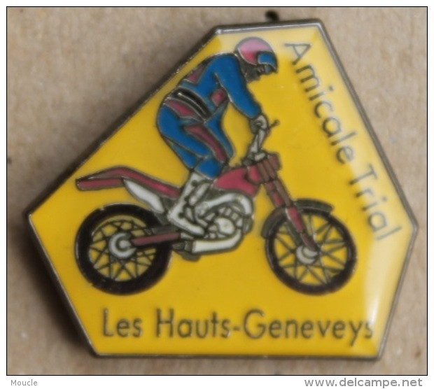 AMICALE TRIAL LES HAUTS-GENEVEYS - SUISSE - MOTO - PILOTE   -    (26) - Motorfietsen