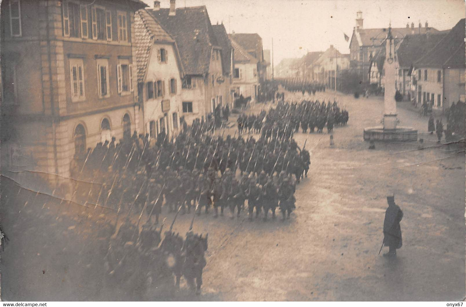 Carte Photo Militaire Français DANNEMARIE-68-Haut-Rhin-Remise Décoration-Cachet-Tampon 57 ème Division Réserve-Guerre - Dannemarie