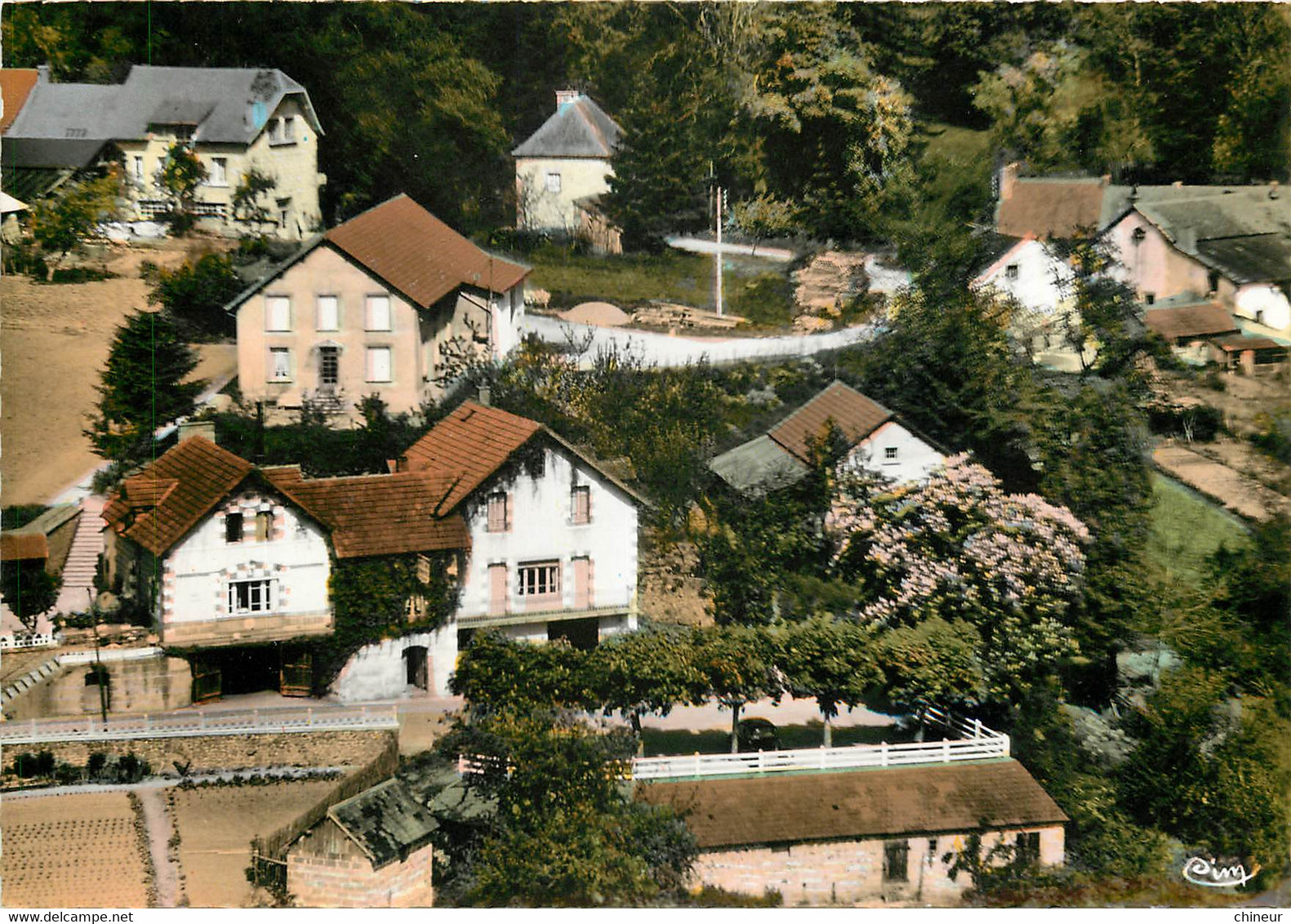 CROCQ VUE AERIENNE SUR L'HOTEL DES TOURISTES - Crocq