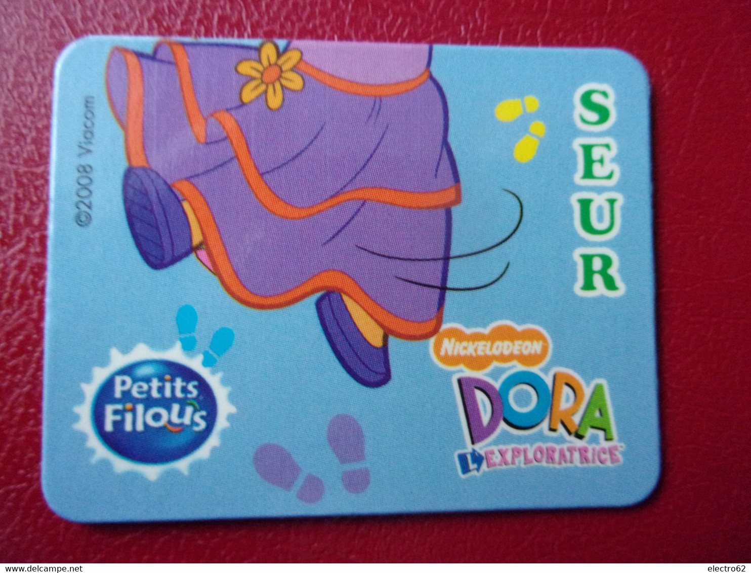 Magnet Petits Filous DORA  L'exploratrice Danseur Danseuse Dansare Dänzer Ballerino Dancer Tänzer - Personnages