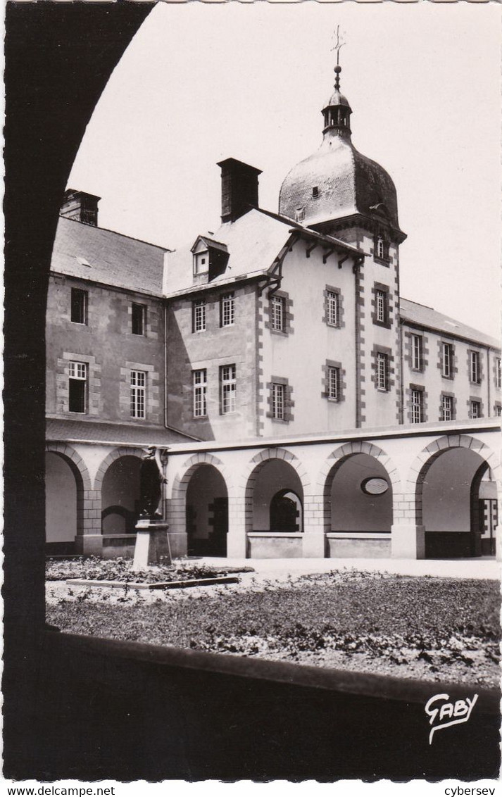 FOUGERES - Cloître De La Communauté De Rillé - CPSM PF Datée 1952 - Fougeres