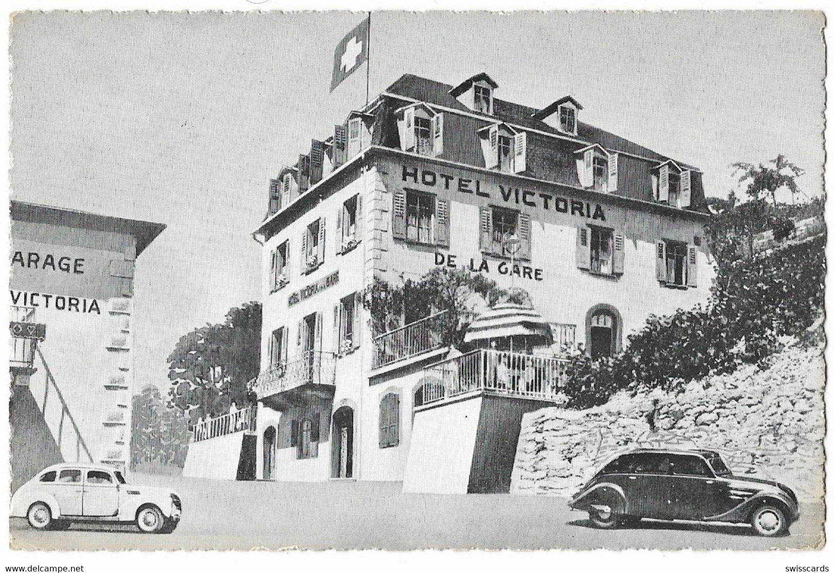 STALDEN: Hotel De La Garage Mit Oldtimern 1960 - Stalden