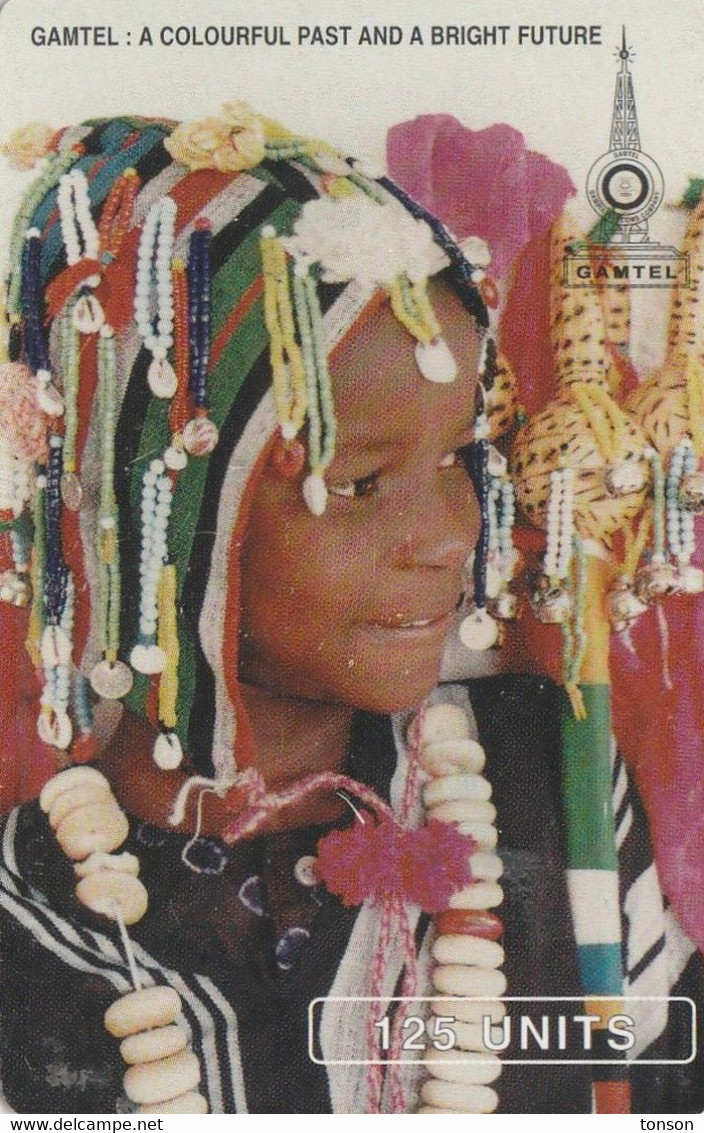 Gambia, GAM-10, 125 Units, Young Girl In Colourful Dress (Old Schlumberger Logo), 2 Scans.   12 Mm CN (long) - Gambie