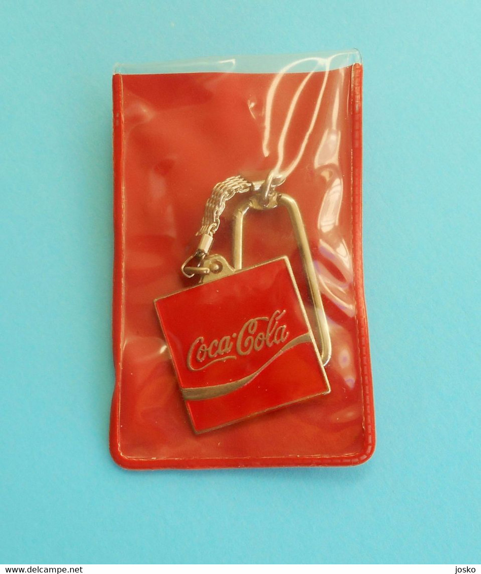 COCA-COLA ... Nice Old And Rare Keychain ... Mint In The Original Packaging * Keyring Key-ring Porte-clé Schlüsselring - Key Chains