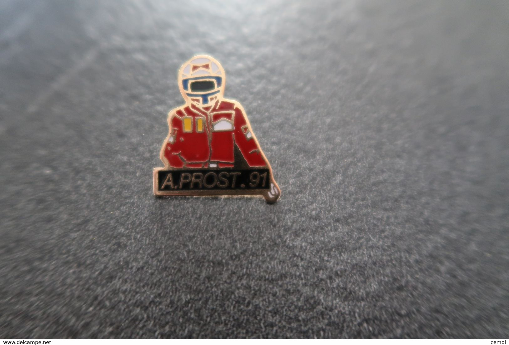 Lot De 3 Pin's : FERRARI - A. PROST Et HONDA - Automobile - F1