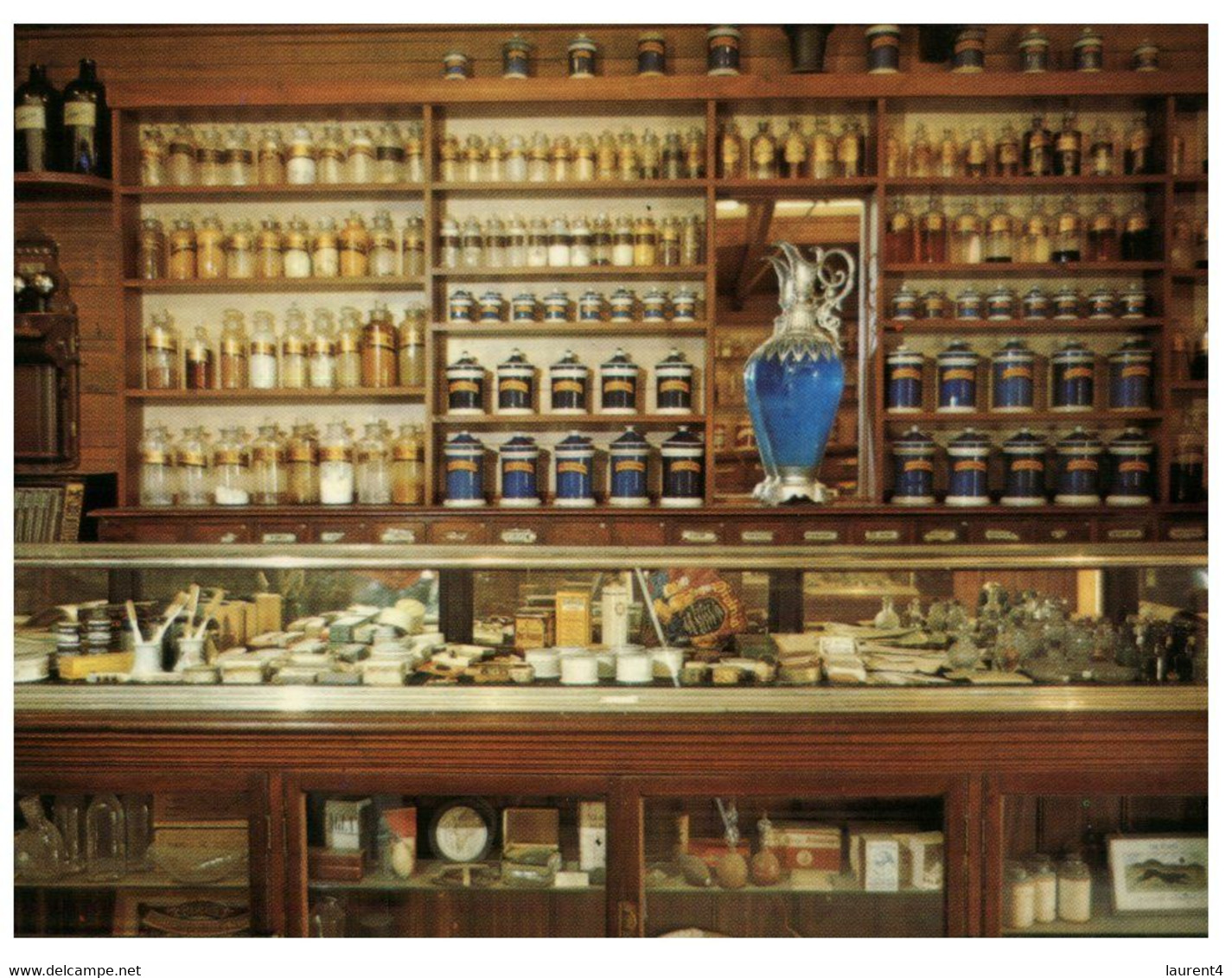(BB 5) Australia - VIC - Swan Hill Pioneer Seettlement Chemist Shop (W12) - Swan Hill