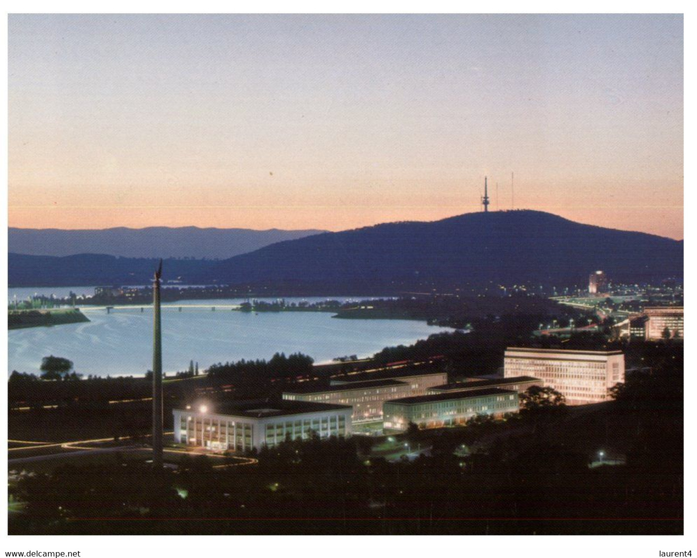 (BB 10) Australia - ACT - Canberra At Dusk - Canberra (ACT)