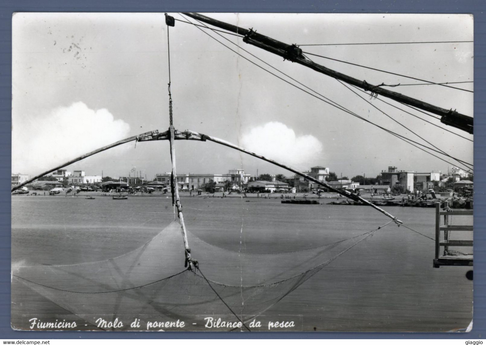 °°° Cartolina - Fiumicino Molo Di Ponente Bilance Da Pesca Piega Centrale Viaggiata °°° - Fiumicino