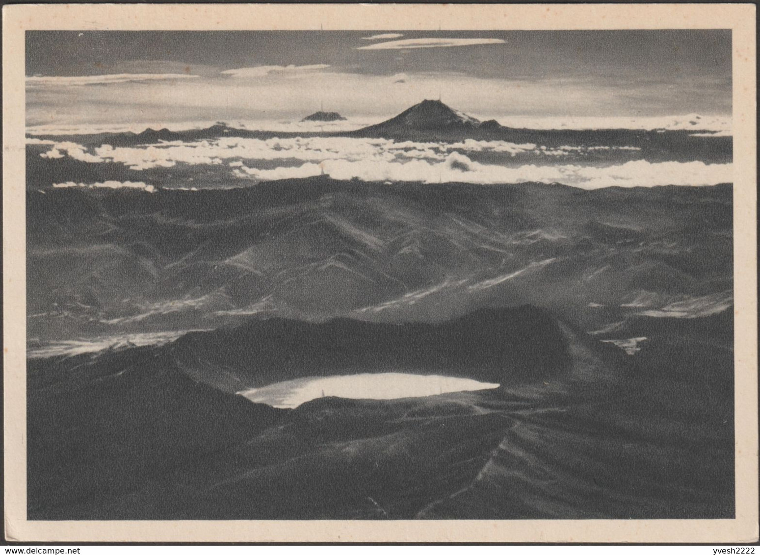 Équateur 1939. Deux Entiers Postaux Touristiques. Volcan Quilotoa à 3851 Mètres. Porteur De Cabosses De Cacao - Volcans