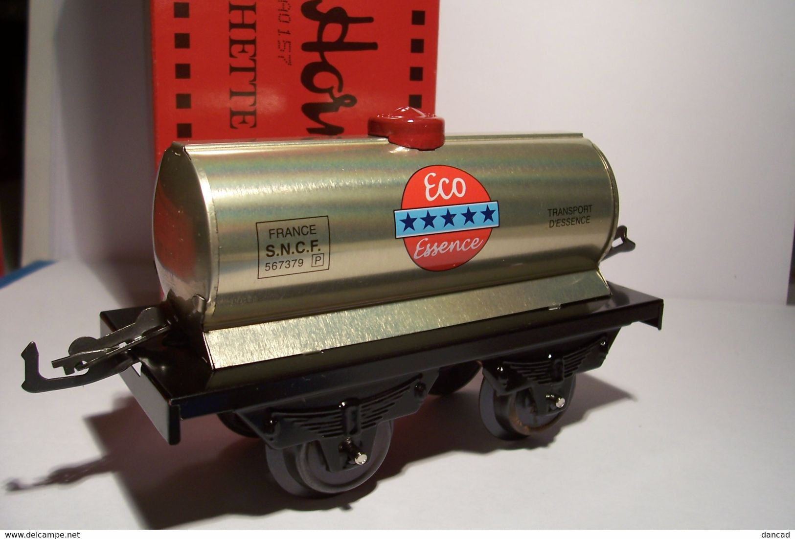 TRAIN - SNCF -  METAL - CITERNE  ESSENCE   - SERIE  HORNBY  ( BAO 157 )  HACHETTE - ( Fabriquée En France ) - Vagoni Merci