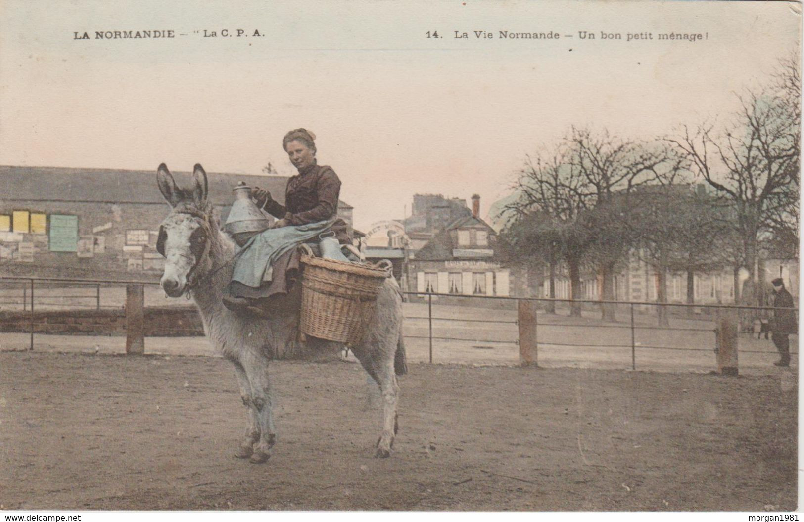 LA NORMANDIE  " La C.P.A." La Vie Normande  N°14             UN BON PETIT MENAGE - Andere & Zonder Classificatie