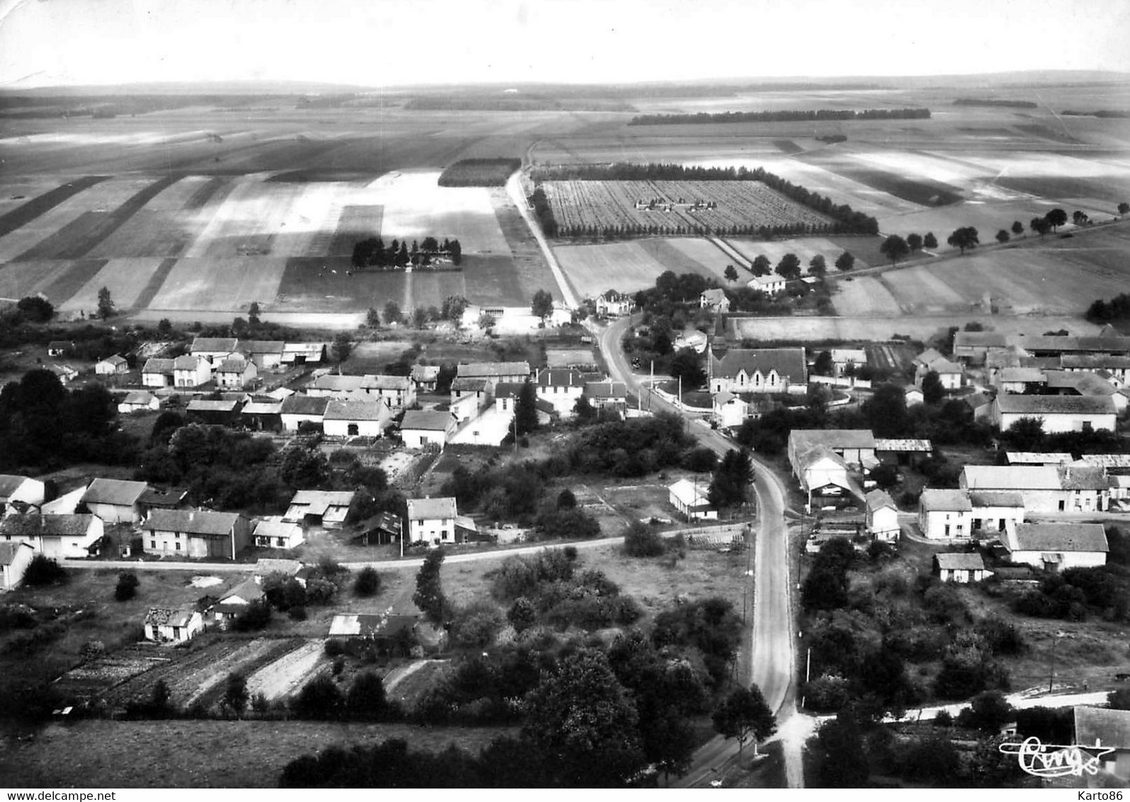 Souain * Vue Générale Aérienne Du Village - Souain-Perthes-lès-Hurlus