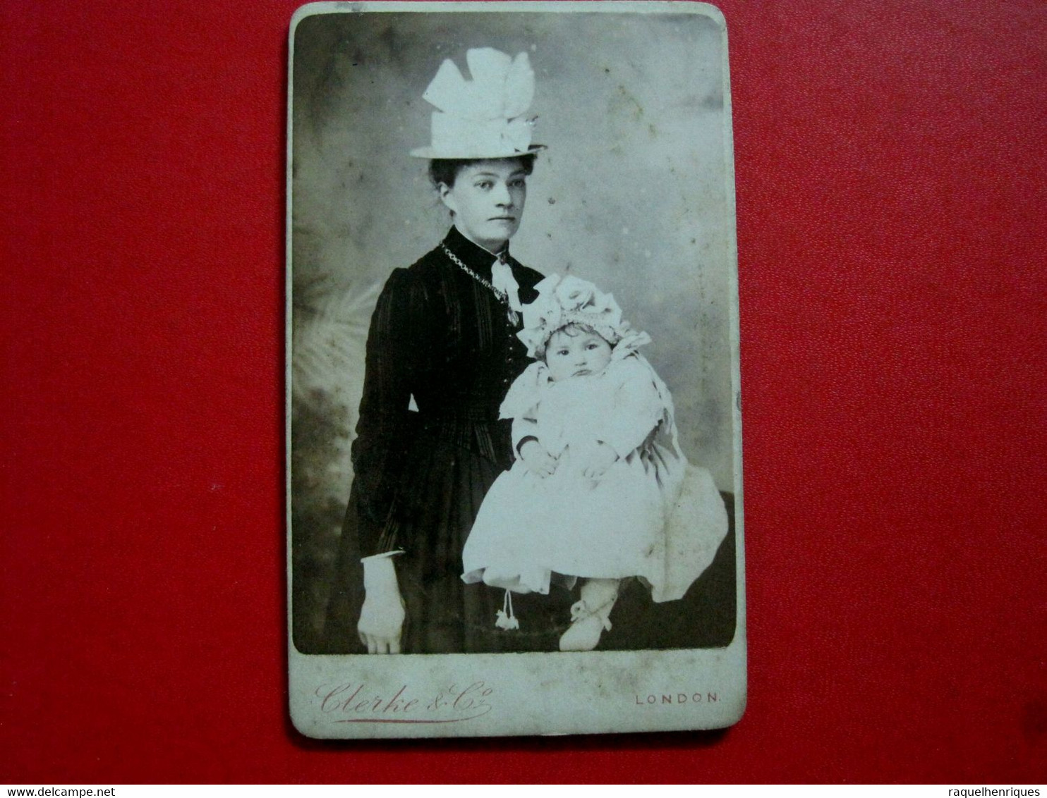 PHOTO CDV - CABINET - PHOTOGRAPHER CLERKE & Co. - MOTHER AND SON - COSTUME - HAT (FT#128) - Ancianas (antes De 1900)