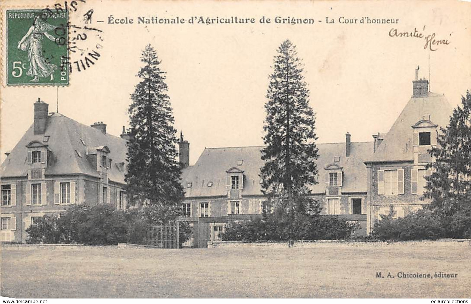 Grignon         78          Ecole D'Agriculture. La Cour D'honneur           (voir Scan) - Grignon