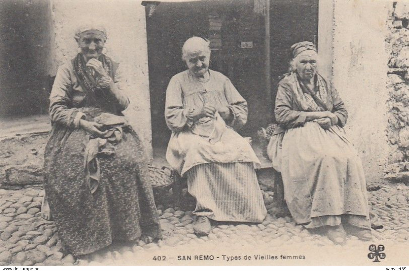 SANREMO-VECCHIE DONNE -CARTOLINA  NON  VIAGGIATA -1900-1904 - Imperia