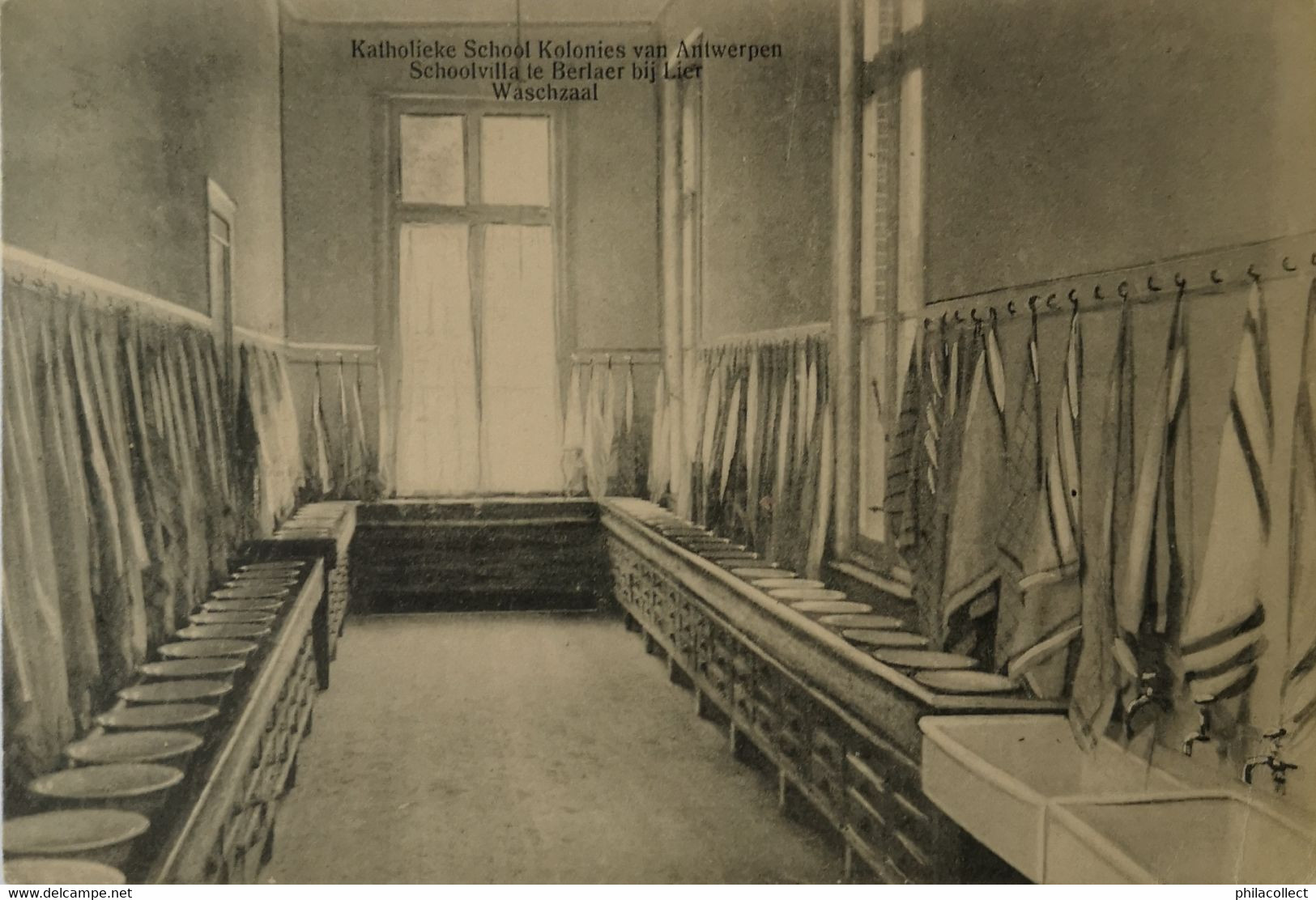 Berlaar - Berlaer Bij Lier // Kath. School Kolonie // Waschzaal 1914 - Berlaar