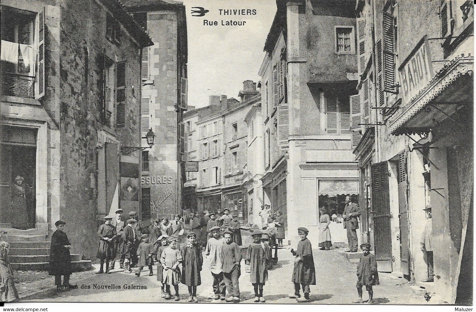 CARTE POSTALE THIVIERS - RUE LATOUR - Thiviers