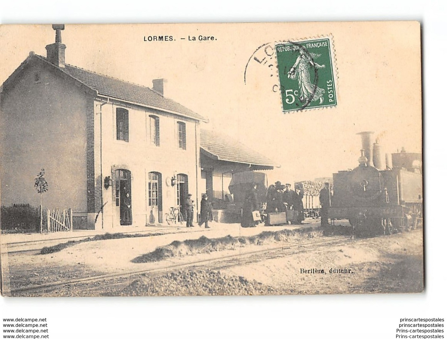 CPA 58 Lormes La Gare Et Le Train Tramway - Lormes