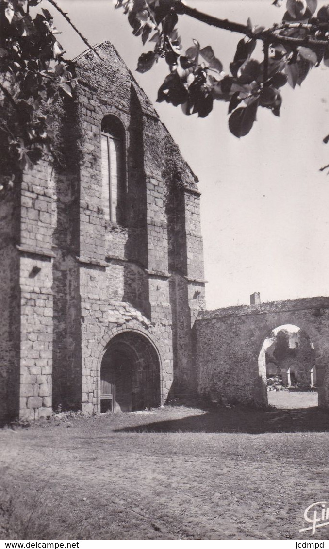 Le Genet Abbaye De Clermont - Le Genest Saint Isle