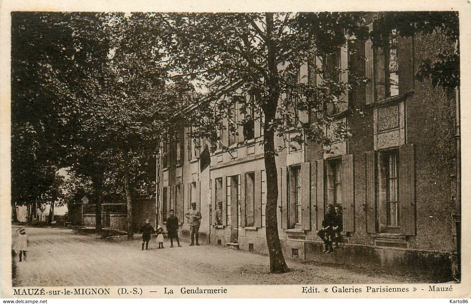 Mauzé Sur Le Mignon * La Gendarmerie Nationale * Gendarmes * Enfants - Mauze Sur Le Mignon