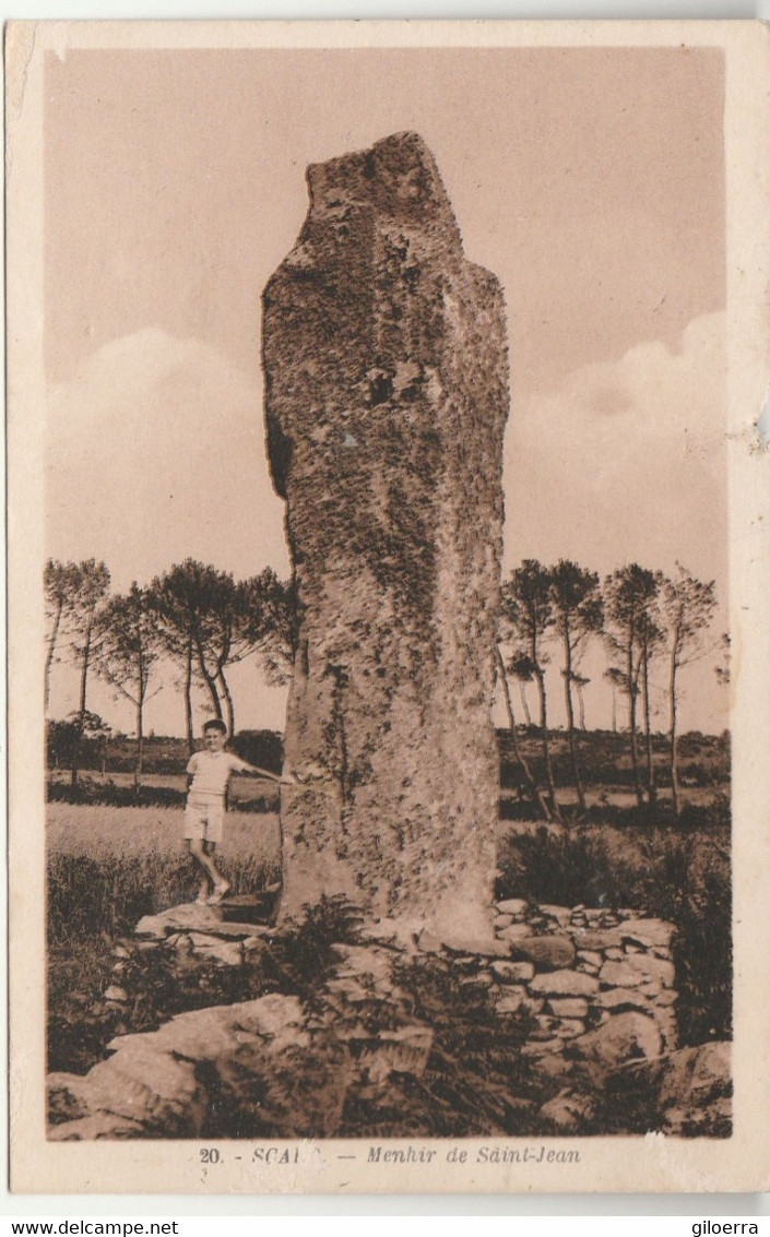 SCAER Plouguernével  Menhir De Saint Jean - Autres & Non Classés