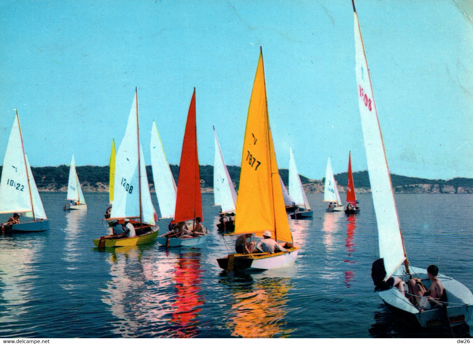 Sports Voile: Bandol (Côte D'Azur) Vue Générale, Départ De Régates, Dériveurs Vaurien - Editions Aris - Segeln