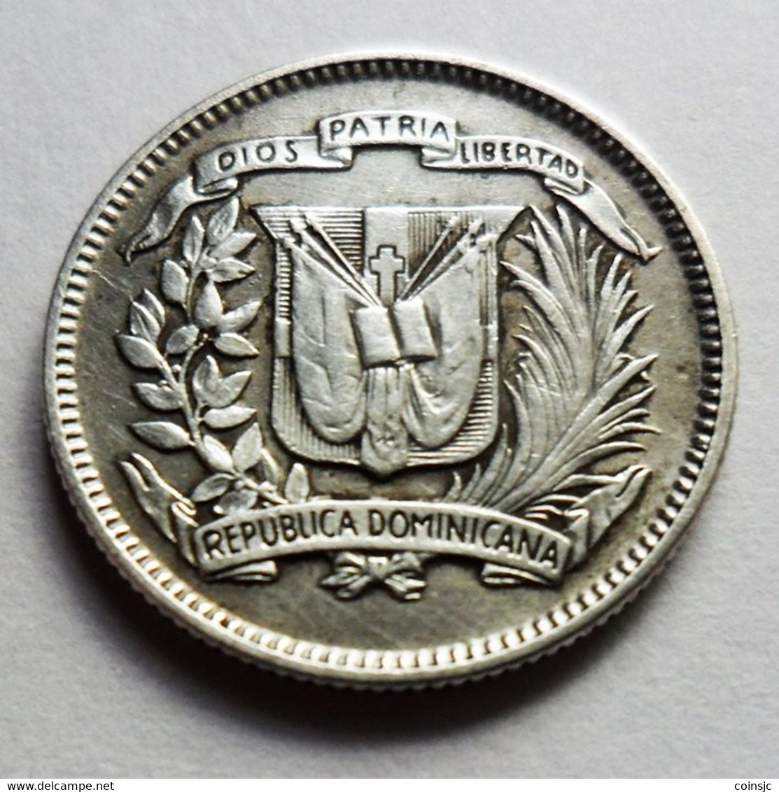 DOMINICAN REPUBLIC - 10 Centavos -1942 - Dominicana