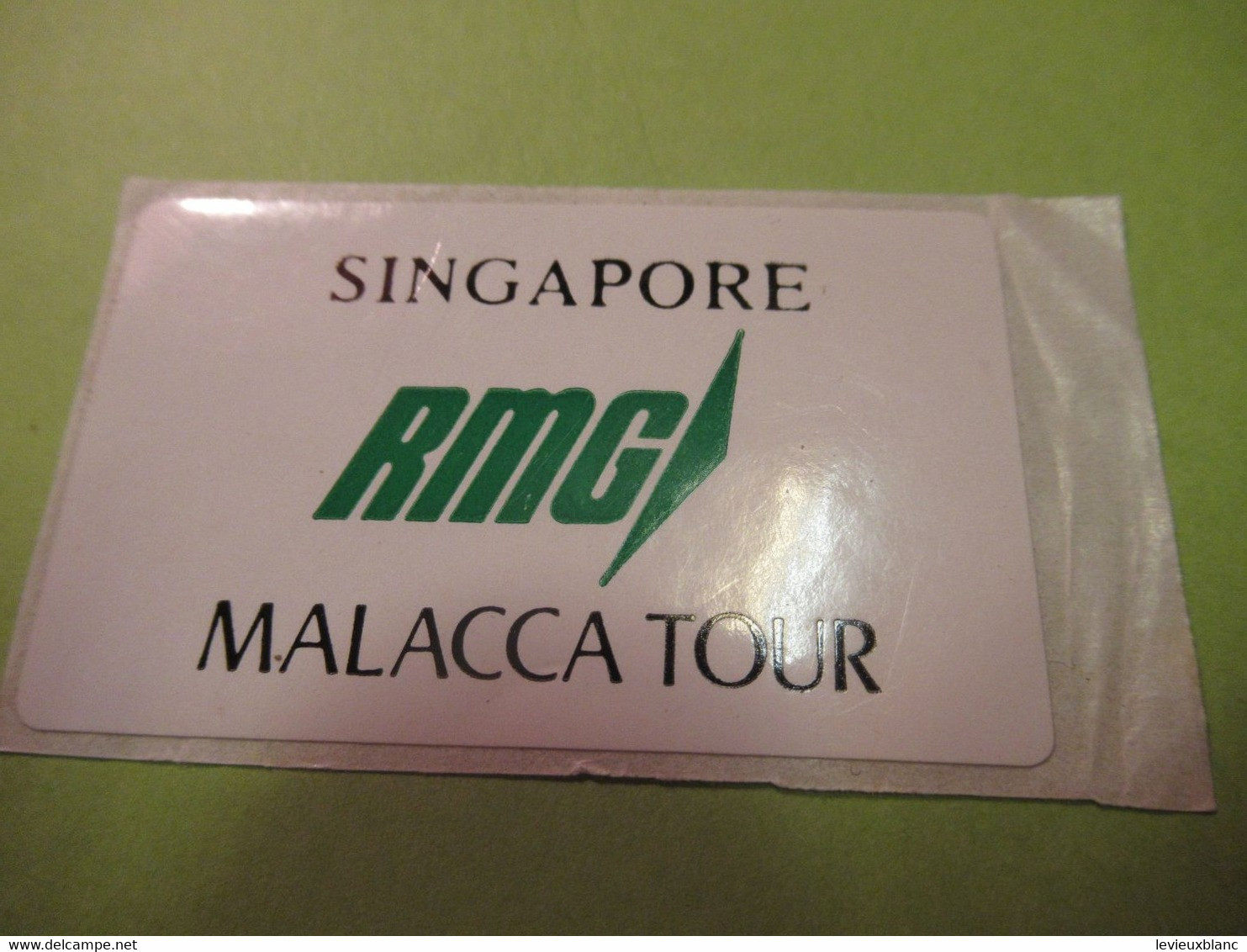 Auto-collant Ancien   /MALACCA TOUR / SINGAPORE/1970-1980           EVM75 - Etiquettes D'hotels