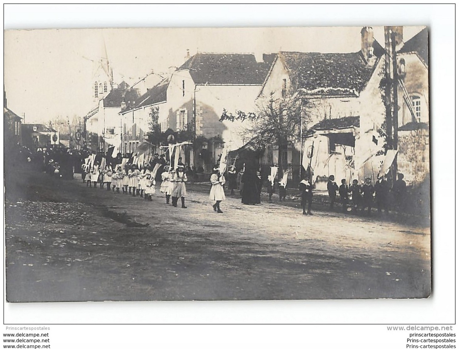 CPA 52 Carte Photo Longeau Procession - Le Vallinot Longeau Percey